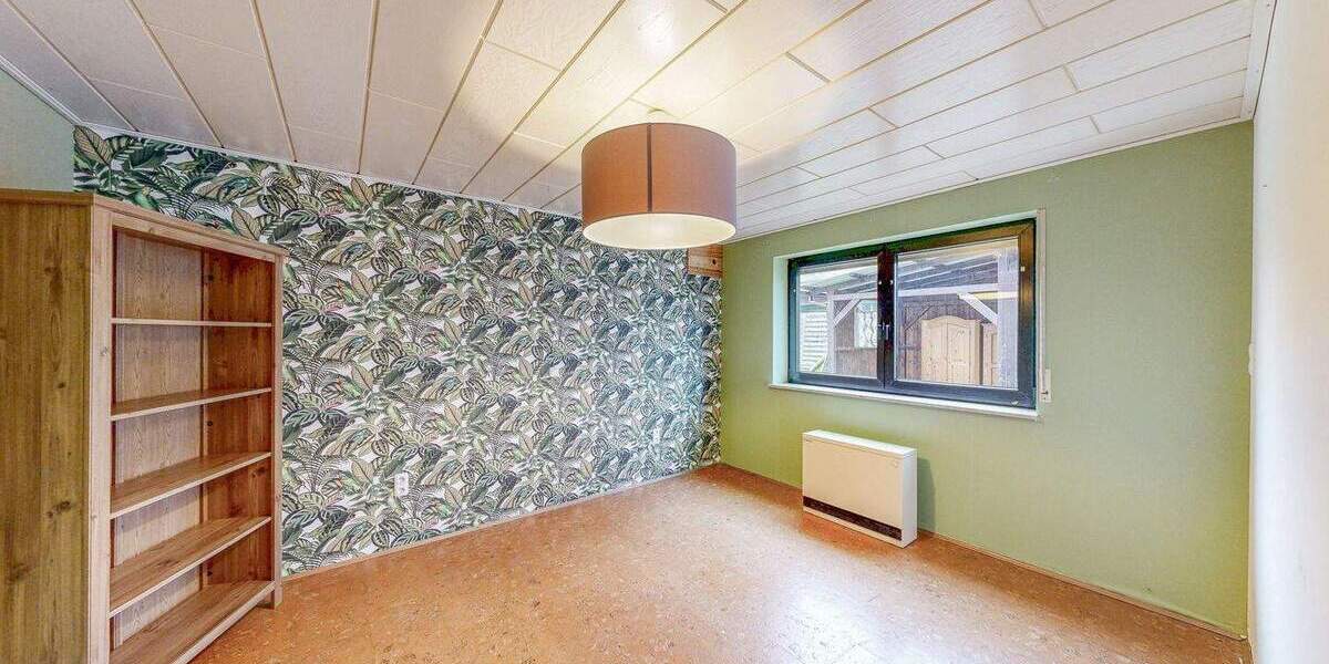 Mehrfamilienhaus, Wohnhaus Schwebenried Schwebenried - 8 Zimmer, 209 m&sup2;, 285.000&euro; | Angebot:25997007