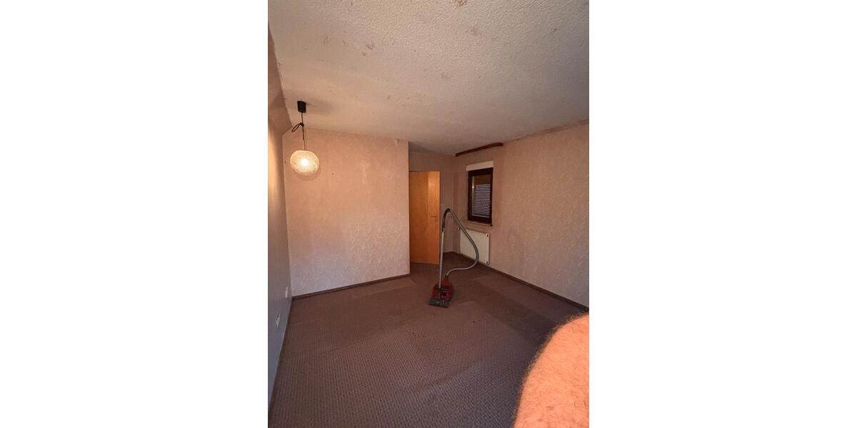 Einfamilienhaus Karlstadt - 5 Zimmer, 130 m&sup2;, 195.000&euro; | Angebot:26964749