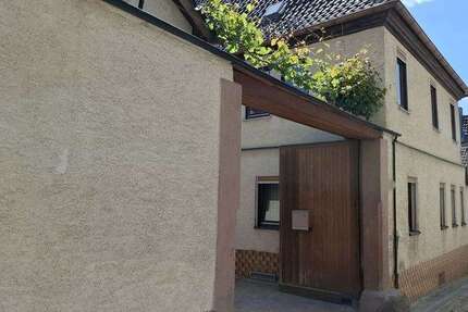 Haus Thüngersheim - 6.5 Zimmer, 235 m&sup2;, 349.000&euro; | Angebot:26866372