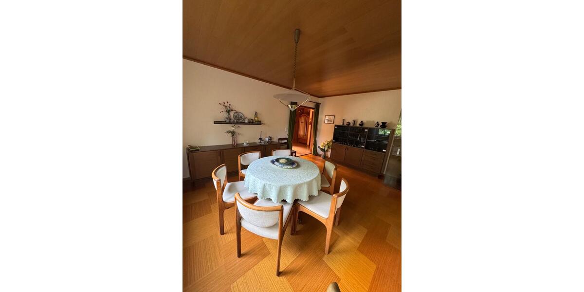 Bungalow Würzburg Heuchelhof - 5 Zimmer, 122 m&sup2;, 469.000&euro; | Angebot:26859193