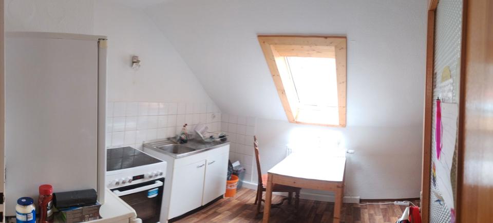 Dachgeschoßwohnung Würzburg Dürrbachau - 1 Zimmer, 16 m&sup2;, 265&euro; | Angebot:26022271
