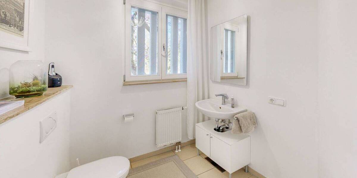 Einfamilienhaus Würzburg Steinbachtal - 9 Zimmer, 232 m&sup2;, 1.280.000&euro; | Angebot:26875318