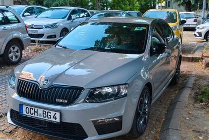 Skoda Octavia 162.162 km 17.500 € Würzburg 97074