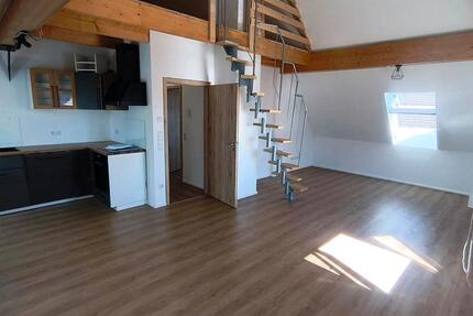 Wohnung Gaukönigshofen - 4 Zimmer, 98 m&sup2;, 1.000&euro; | Angebot:27542084