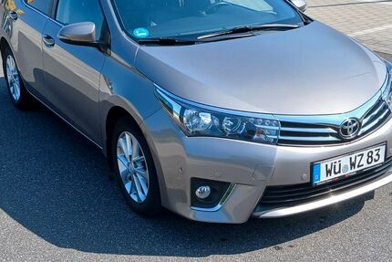 Toyota Corolla 145.000 km 12.500 &euro; Thüngersheim 97291