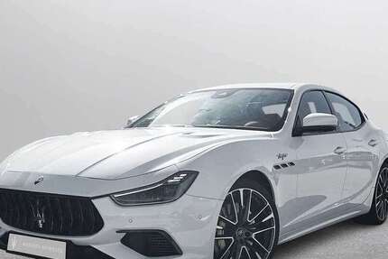 Maserati Ghibli 22.100 km 102.900 € Kürnach 97273