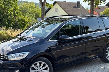 VW Touran 110.000 km 19.499 &euro; Uettingen 97292