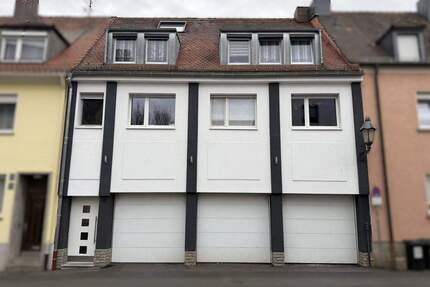 Gepflegtes Mehrfamilienhaus mit 3 Wohnungen zum Kauf in Würzburg-Heidingsfeld 8 zimmer