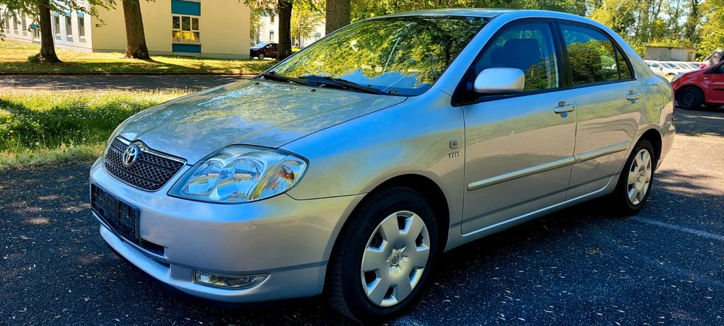 Toyota Corolla 166.000 km 3.750 &euro; Reichenberg,Albertshausen 97234