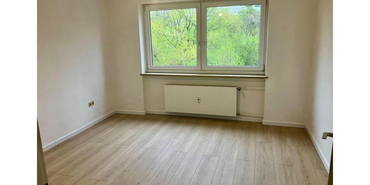 Etagenwohnung Würzburg Sanderau - 3 Zimmer, 78 m&sup2;, 1.070&euro; | Angebot:26478555