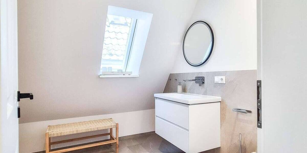 Mehrfamilienhaus, Wohnhaus Frickenhausen am Main - 3 Zimmer, 125 m&sup2;, 1.490&euro; | Angebot:26475835