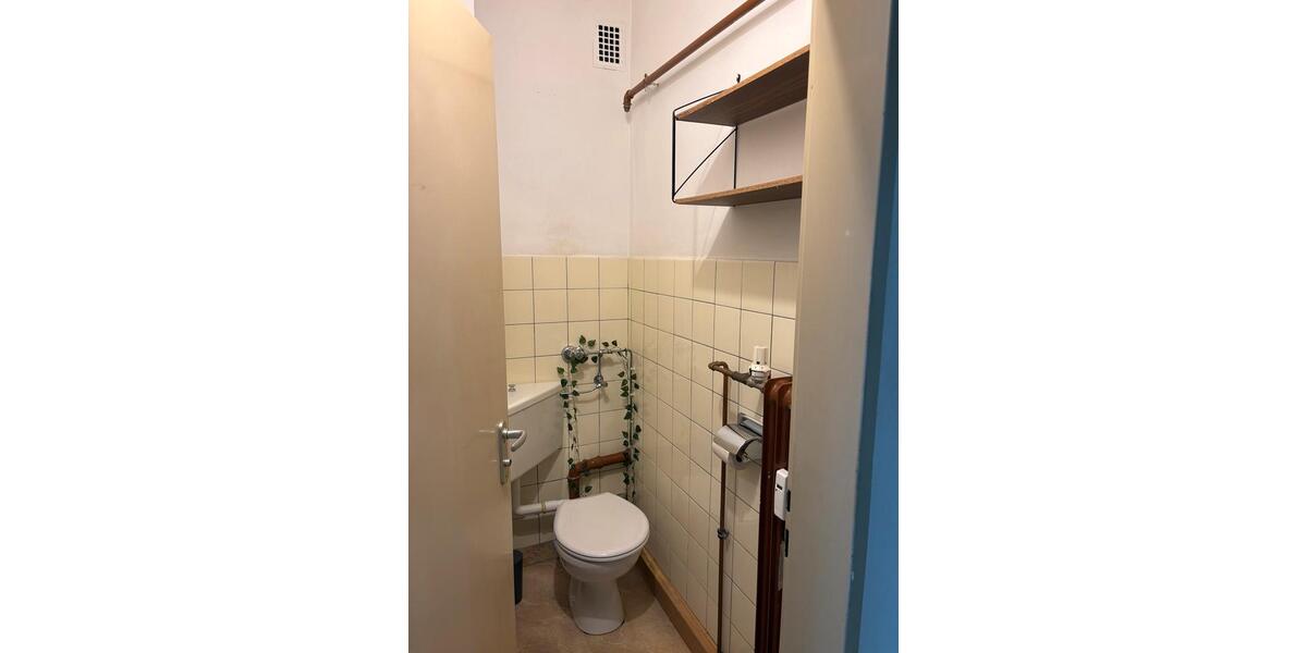 Dachgeschoßwohnung Würzburg - 1 Zimmer, 25 m&sup2;, 285&euro; | Angebot:26284471