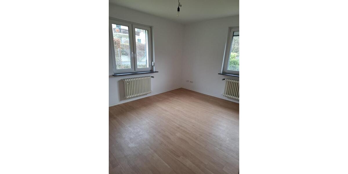 Erdgeschoßwohnung Würzburg Dürrbachau - 4 Zimmer, 106 m&sup2;, 1.500&euro; | Angebot:25299650