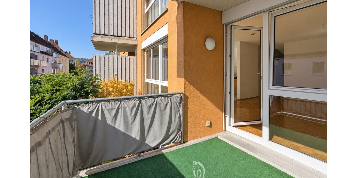 Altersgerecht, Aufzug und Stellplatz: Helle 2-Zimmer-Wohnung mit Balkonloggia - Etagenwohnung Würzburg Zellerau | Angebot:27134349