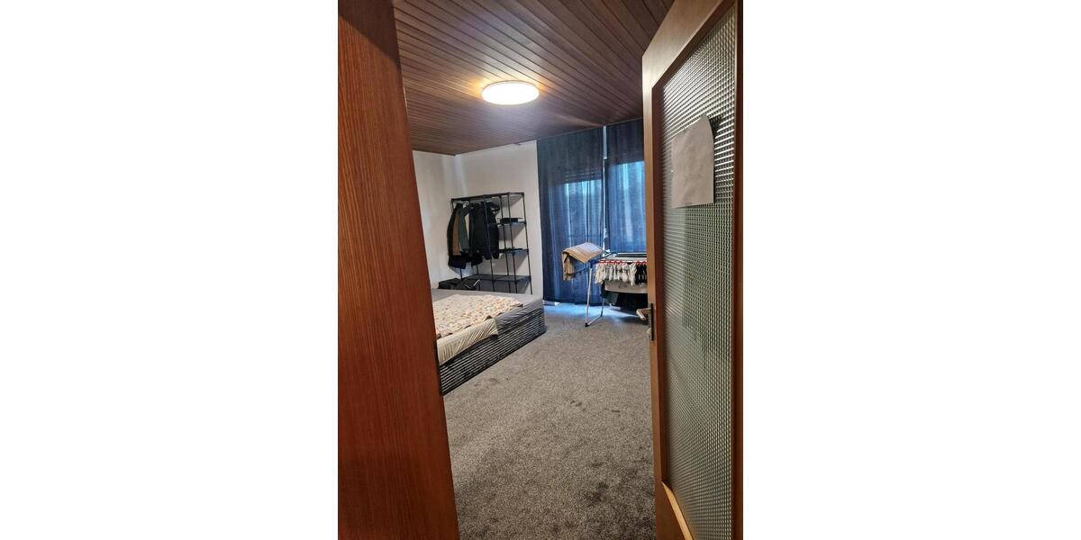 Etagenwohnung Kitzingen - 3 Zimmer, 104 m&sup2;, 980&euro; | Angebot:26689380