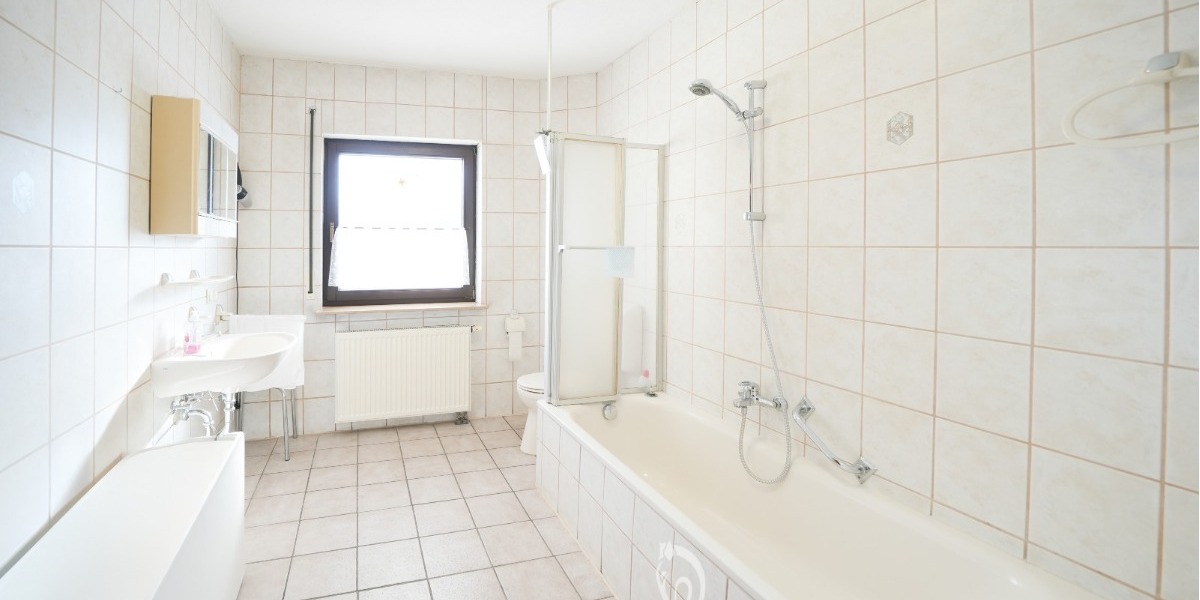 *reserviert* Wohnen mit Weitblick – schöner Bungalow mit Untergeschoss in ruhiger Feldrandlage - Bungalow Arnstein | Angebot:26200662