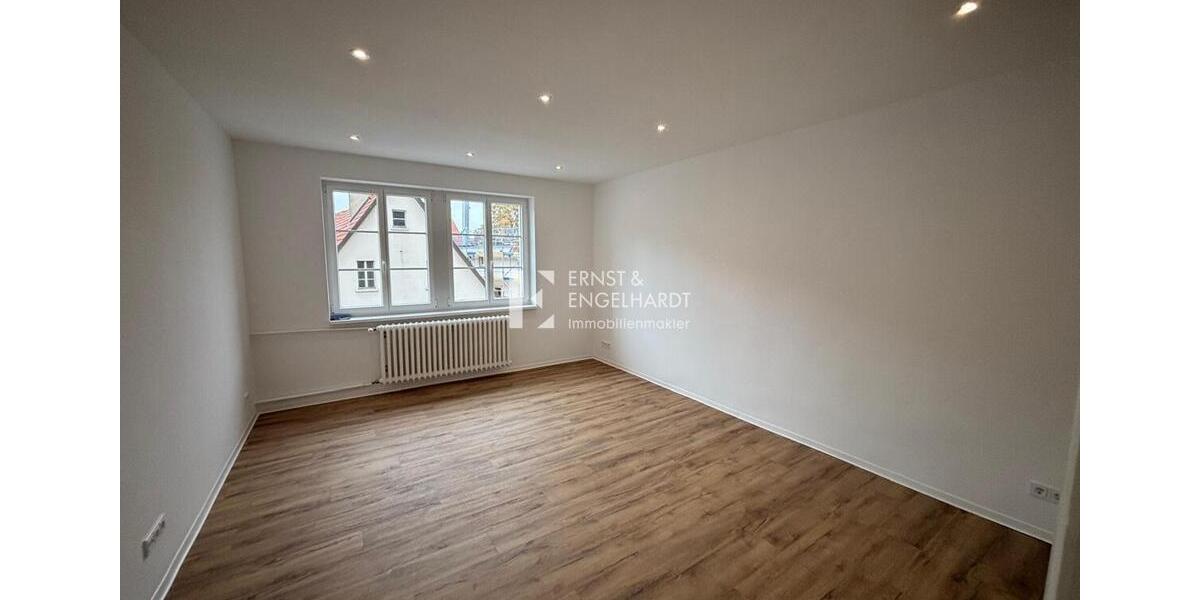 Etagenwohnung Kitzingen - 2 Zimmer, 90 m&sup2;, 900&euro; | Angebot:23819688