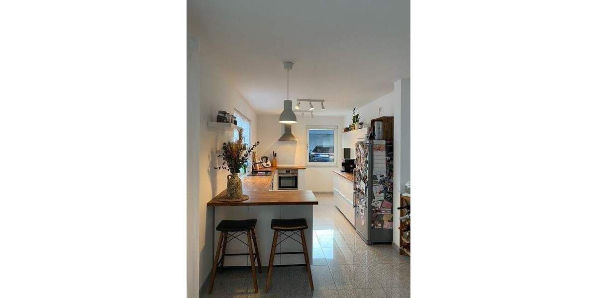 Moderne 3,5-Zimmer-Wohnung in Estenfeld mit großem Sonnenbalkon 3 zimmer