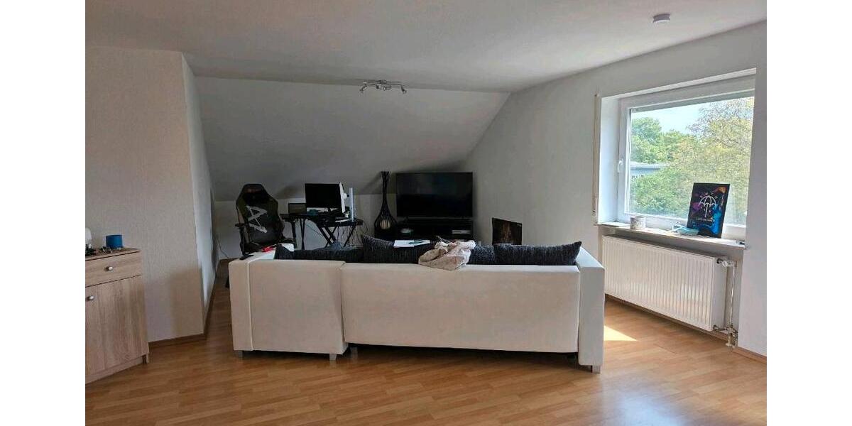 Dachgeschoßwohnung Marktsteft - 3 Zimmer, 96 m&sup2;, 885&euro; | Angebot:26478225