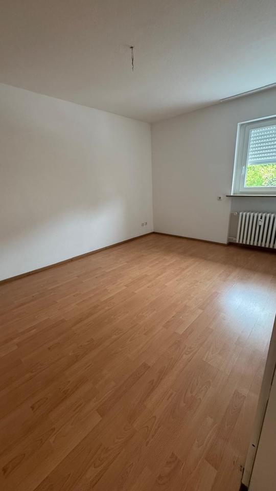 4-Zimmer Wohnung mit Altstadtblick, neuer Küche & Garage zimmer