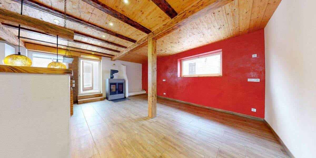 Mehrfamilienhaus, Wohnhaus Kitzingen Repperndorf - 6 Zimmer, 225 m&sup2;, 385.000&euro; | Angebot:25997026