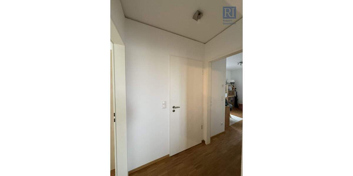 Etagenwohnung Eisingen - 3 Zimmer, 74 m&sup2;, 900&euro; | Angebot:25108723