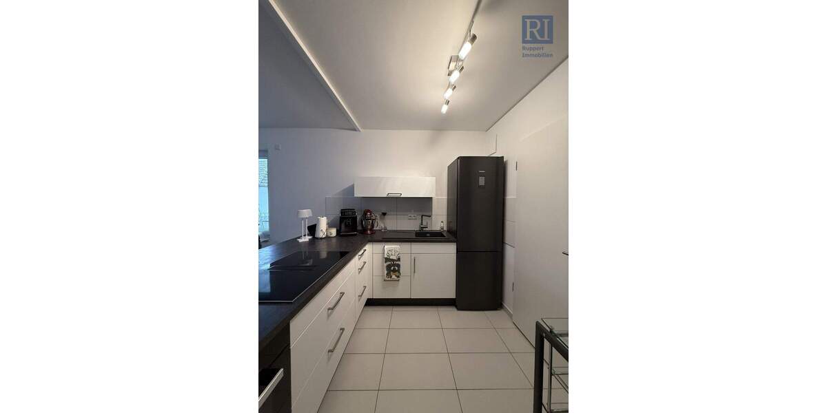 Neubau: Moderne 3-Zimmer-Wohnung mit 2 Balkonen und 2 TG-Stellplätzen 3 zimmer