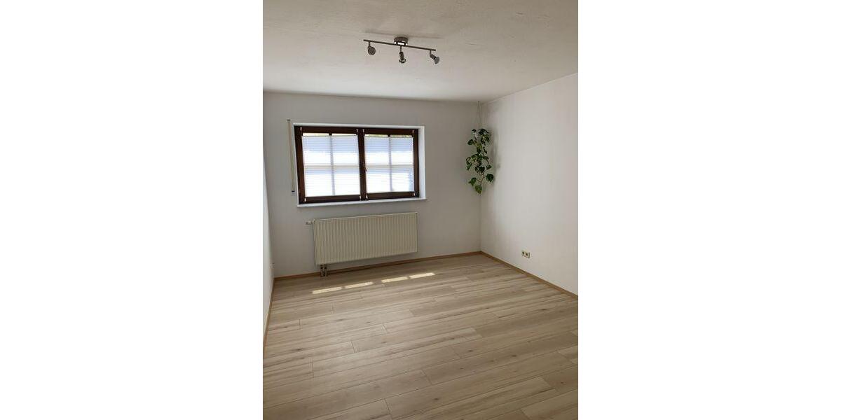 Etagenwohnung Tauberbischofsheim - 2 Zimmer, 51 m&sup2;, 400&euro; | Angebot:26469711