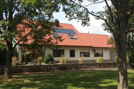Schönes großes Haus mit Garten (Kreis Würzburg)