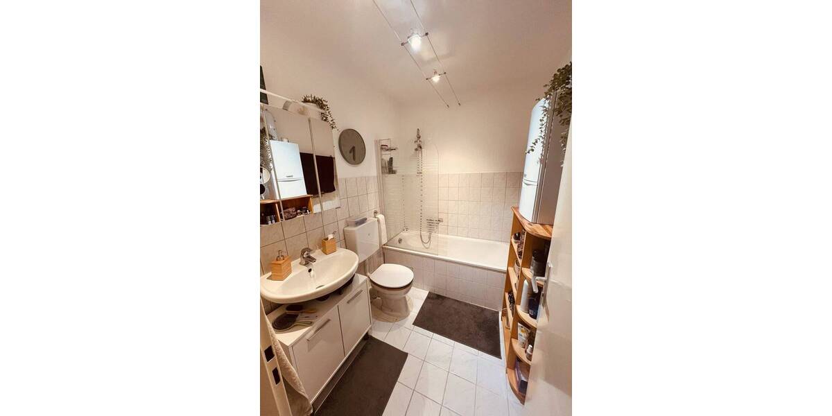 Etagenwohnung Würzburg Zellerau - 3 Zimmer, 78 m&sup2;, 1.020&euro; | Angebot:26881953