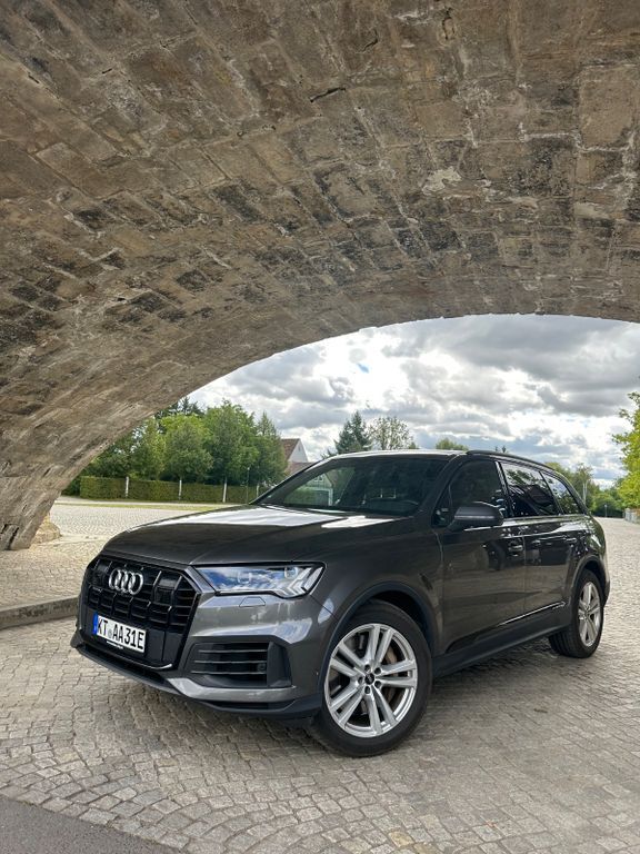 Audi Q7 173.000 km 39.600 € Kitzingen 97318