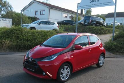 Toyota Aygo (X) 58.000 km 11.900 &euro; Tauberbischofsheim 97941