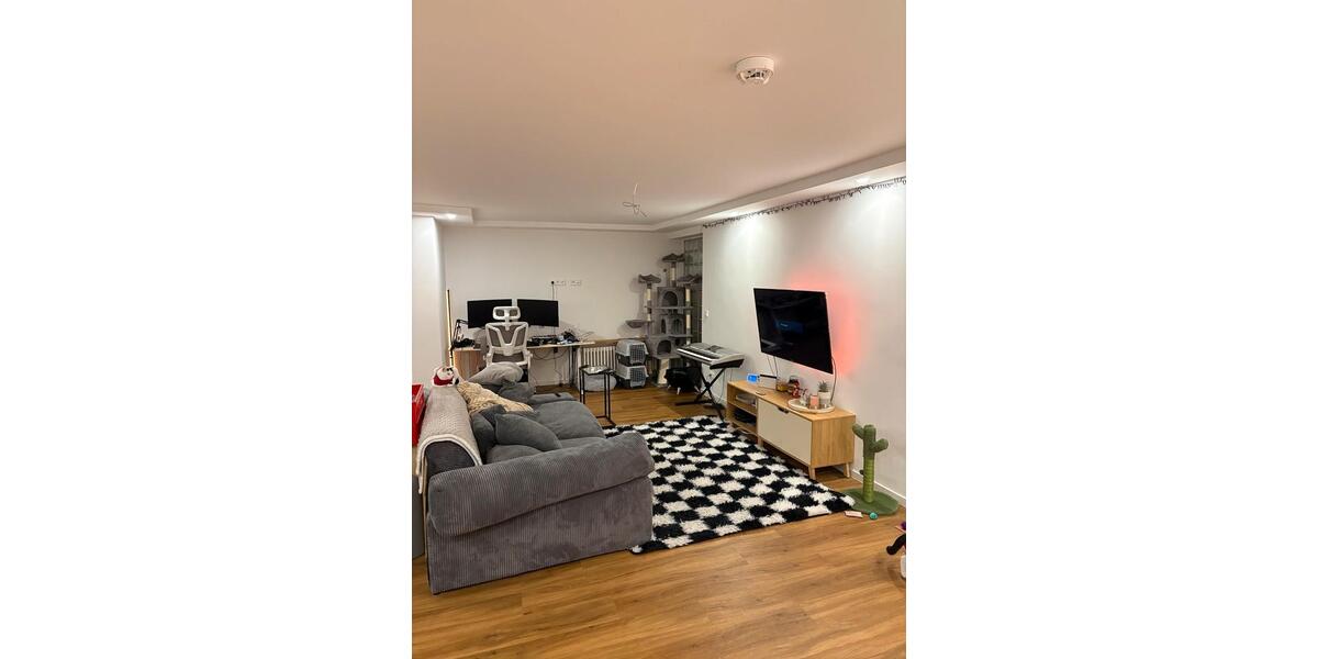 Erdgeschoßwohnung Würzburg Dürrbachau - 2 Zimmer, 72 m&sup2;, 1.100&euro; | Angebot:25279487