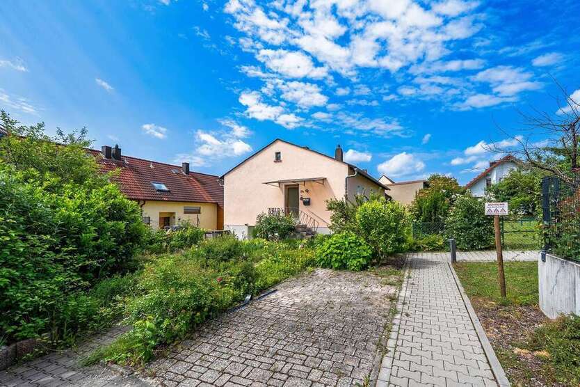 Haus zum Kaufen in Rottendorf 309.000 € 84 m²
