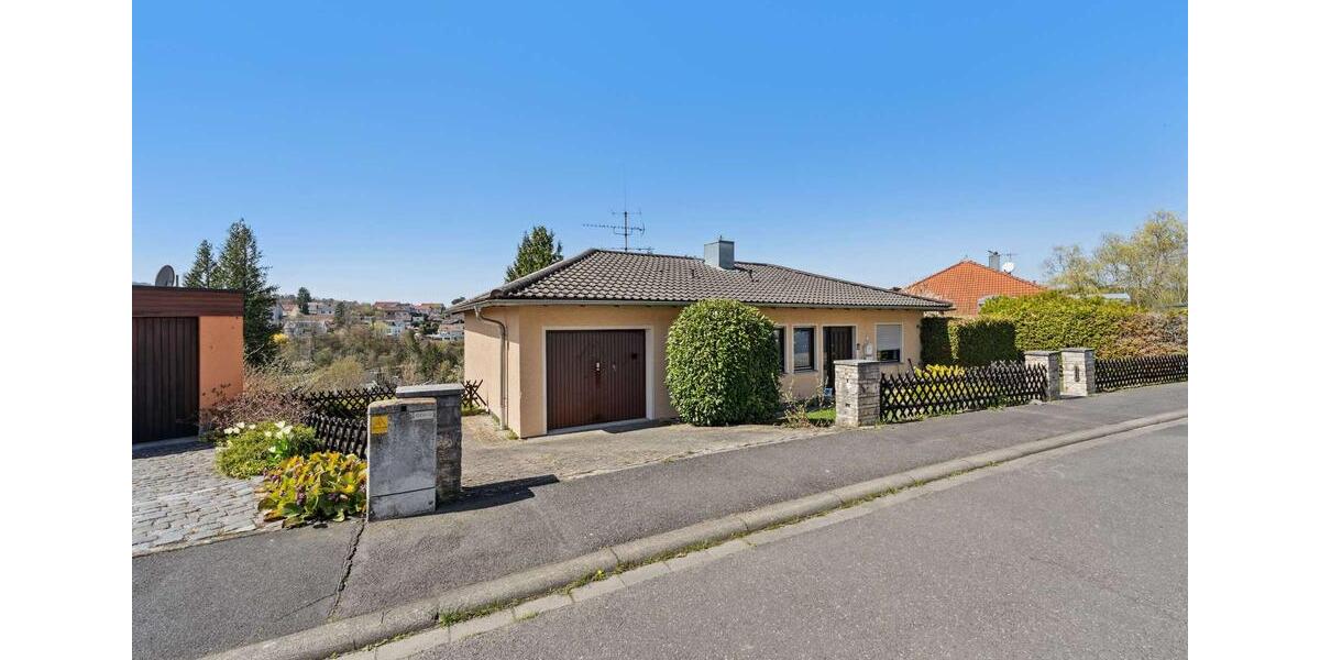 Einfamilienhaus Würzburg Dürrbachau - 8 Zimmer, 208 m&sup2;, 2.500&euro; | Angebot:26676454