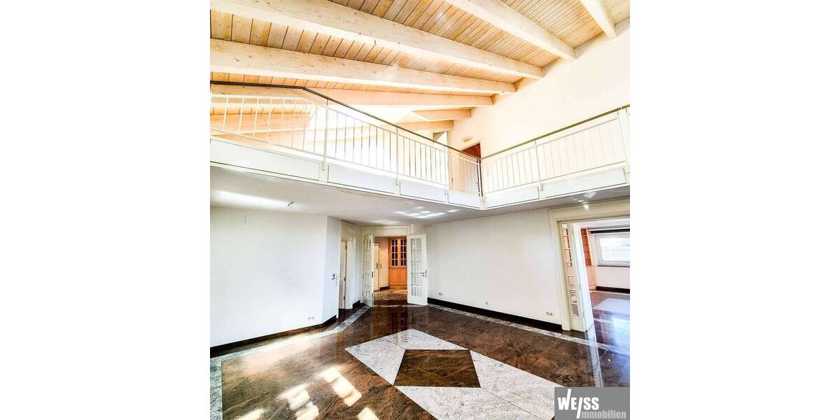 Etagenwohnung Höchberg - 5 Zimmer, 219 m&sup2;, 2.120&euro; | Angebot:26799113