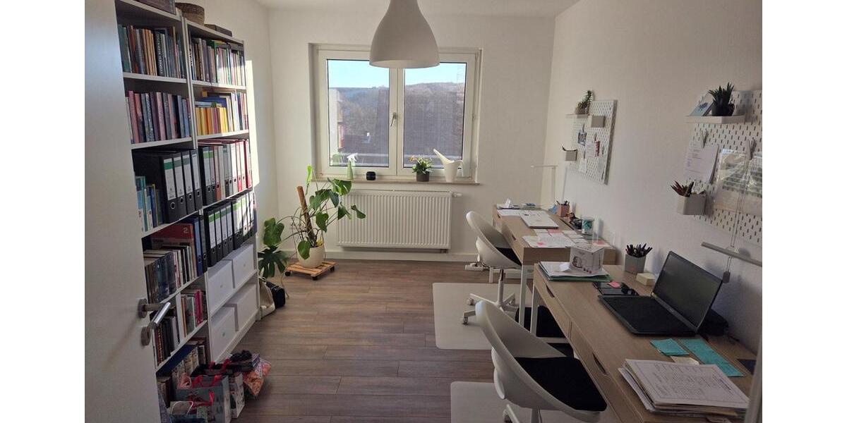 Helle 4-Zimmer-Wohnung in Arnstein mit Balkon 4 zimmer