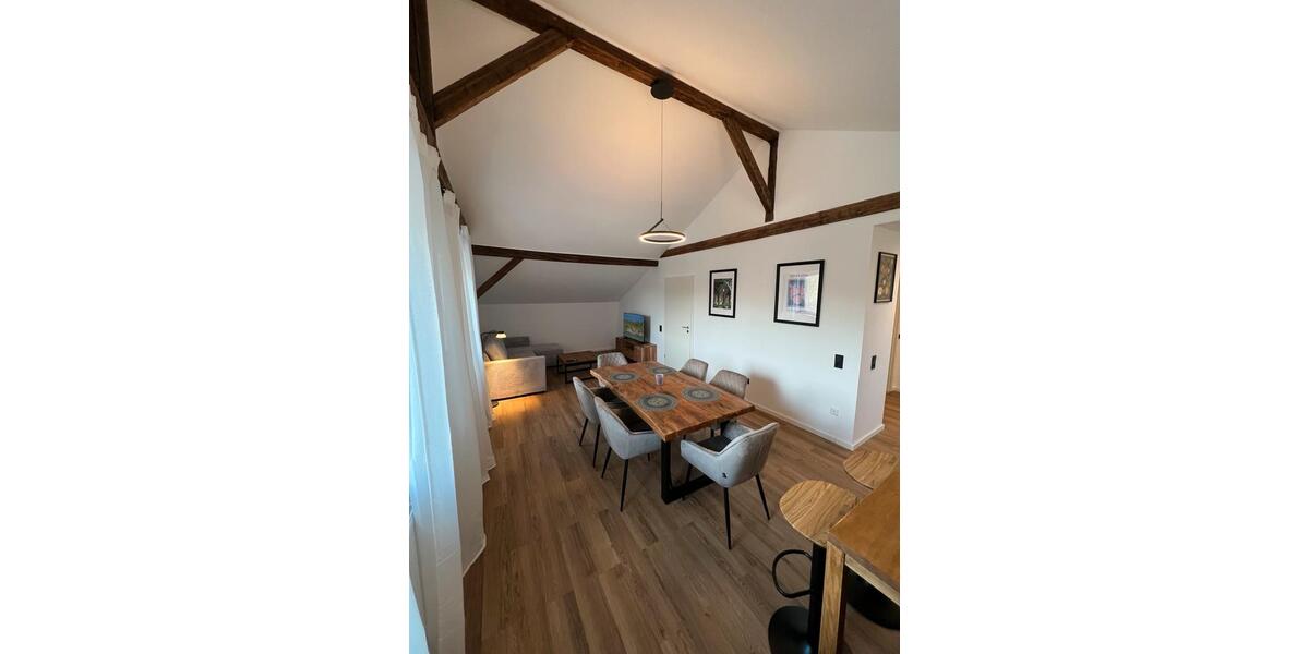 Dachgeschoßwohnung Würzburg Lengfeld - 2.5 Zimmer, 78 m&sup2;, 1.000&euro; | Angebot:25303505