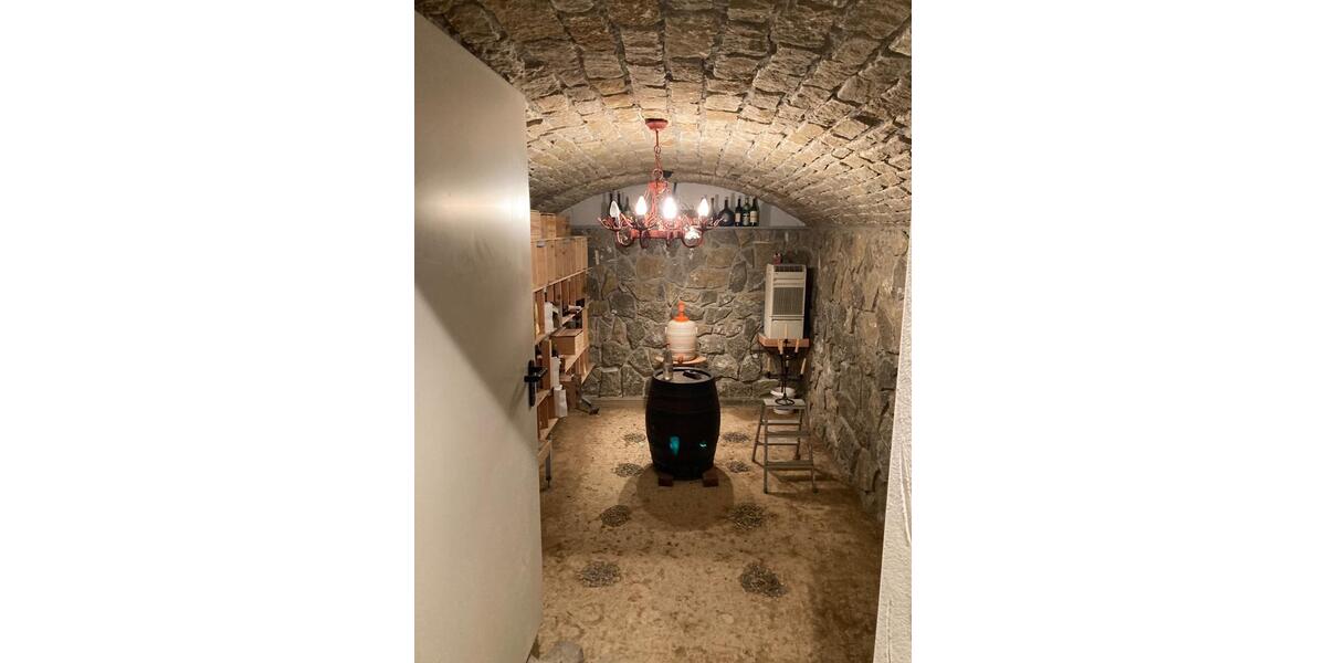 Einfamilienhaus Giebelstadt - 7 Zimmer, 248 m&sup2;, 840.000&euro; | Angebot:26833060