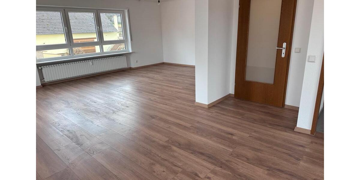 Etagenwohnung Birkenfeld - 4 Zimmer, 115 m&sup2;, 950&euro; | Angebot:25931409