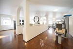 Nur 20 Minuten von Würzburg in Arnstein: Hochwertige Physiopraxis & vermietete 4-Zimmer-DG-Wohnung - Gewerbeobjekt Würzburg Würzburg | Angebot:26670132