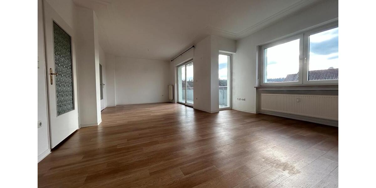 Etagenwohnung Kleinrinderfeld - 2.5 Zimmer, 100 m&sup2;, 860&euro; | Angebot:26341946