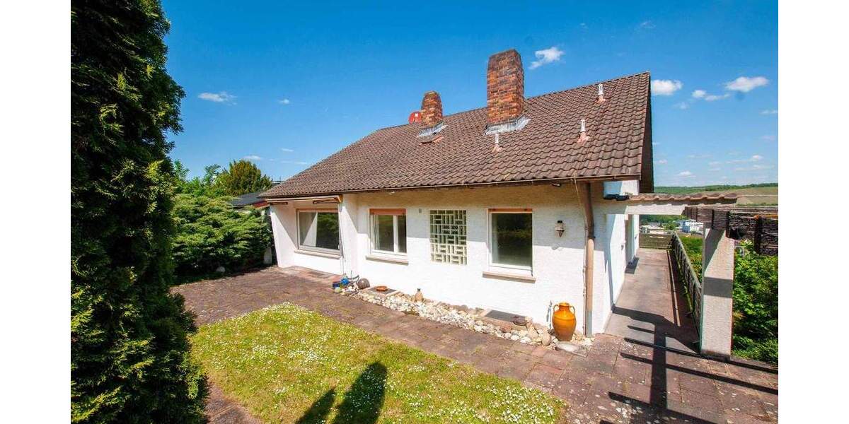 **RESERVIERT** Traumhafte Aussicht auf die Stadt - Architektenhaus Obere Zellerau 7 zimmer