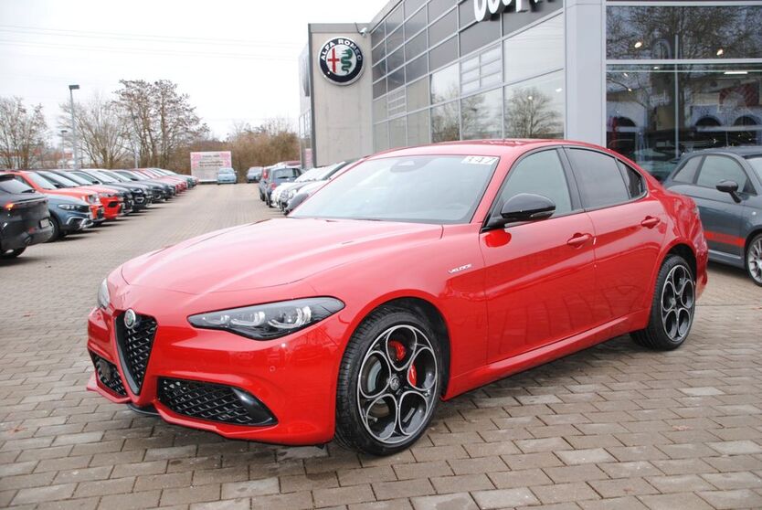 Alfa Romeo Giulia 5.000 km 54.990 € Würzburg 97076