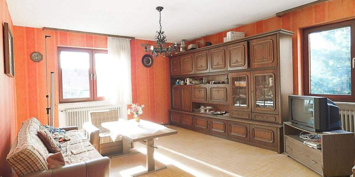 Einfamilienhaus Volkach Eichfeld - 1 Zimmer, 192 m&sup2;, 290.000&euro; | Angebot:25743799