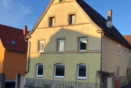 Sanierungsobjekt mit Potenzial zimmer