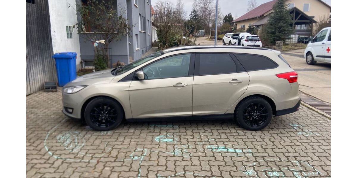 Ford Focus 112.000 km 7.800 &euro; Triefenstein 97855