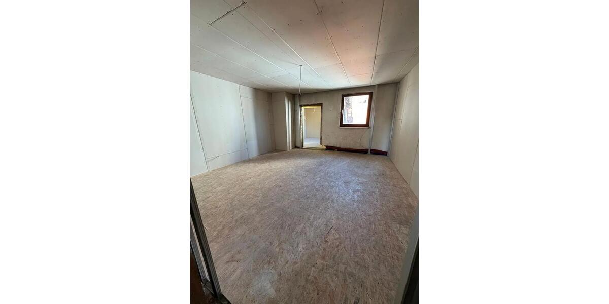 Mehrfamilienhaus, Wohnhaus Volkach - 18 Zimmer, 460 m&sup2;, 475.000&euro; | Angebot:26963180