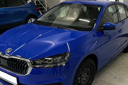 Skoda Fabia 12.500 km 15.990 &euro; Zellingen 97225