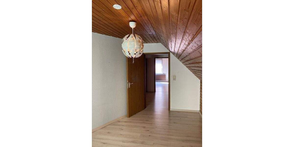 Mehrfamilienhaus, Wohnhaus Zell a. Main - 9 Zimmer, 229 m&sup2;, 385.000&euro; | Angebot:26486773